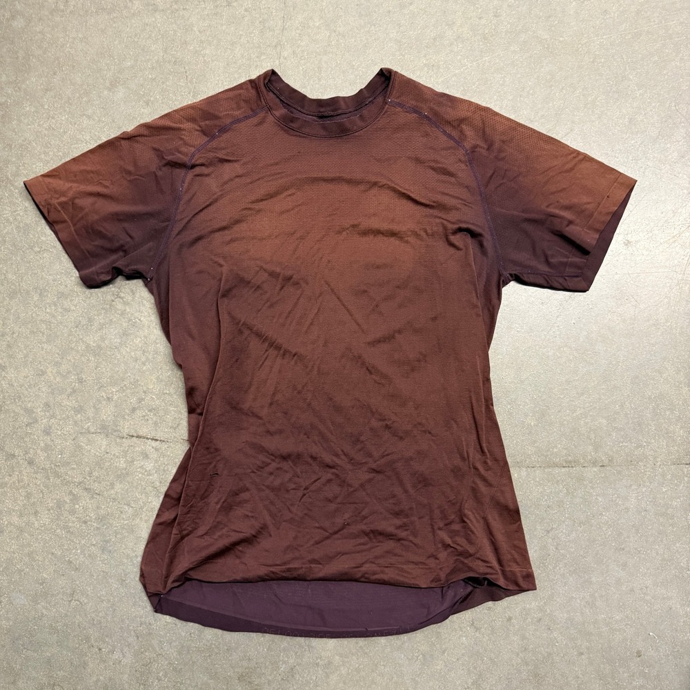 Lululemon Metal Vent Tech Short Sleeve Shirt Maroon Burgundy Mens Small 4393